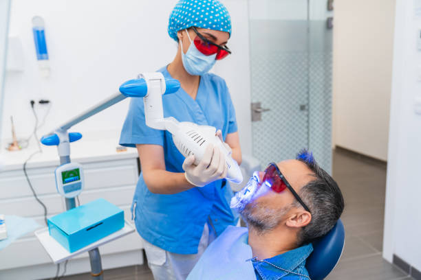 Best Emergency Tooth Extraction in West Hills, NY